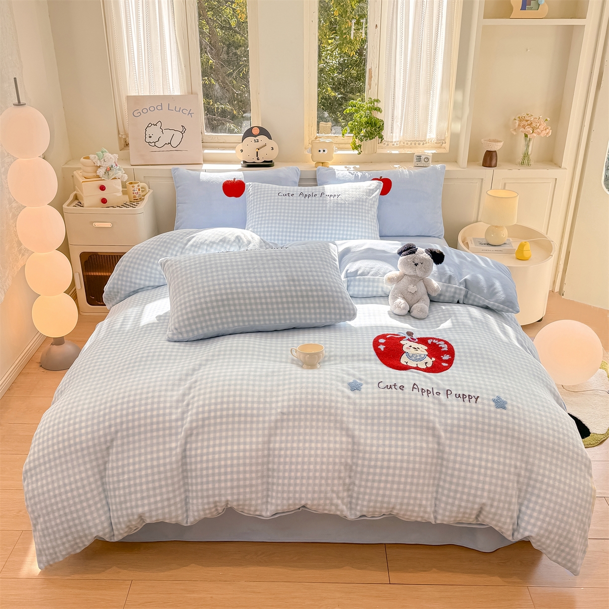 91家纺网 家纺一手货源 找家纺 （总）灰鲸 2025新款牛奶绒毛巾绣苹果狗、蛋糕喵系列四件套