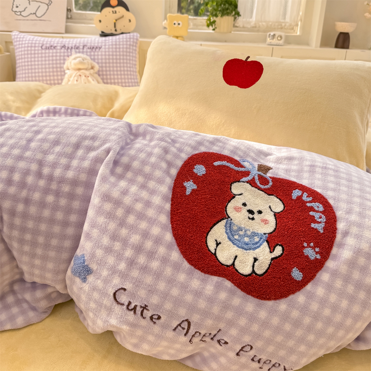 91家纺网 家纺一手货源 找家纺 （总）灰鲸 2025新款牛奶绒毛巾绣苹果狗、蛋糕喵系列四件套