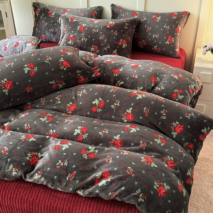 91家纺网 家纺一手货源 找家纺 （总）梦纤绒 2025新款亲肤舒适加厚印花牛奶绒床盖四件套