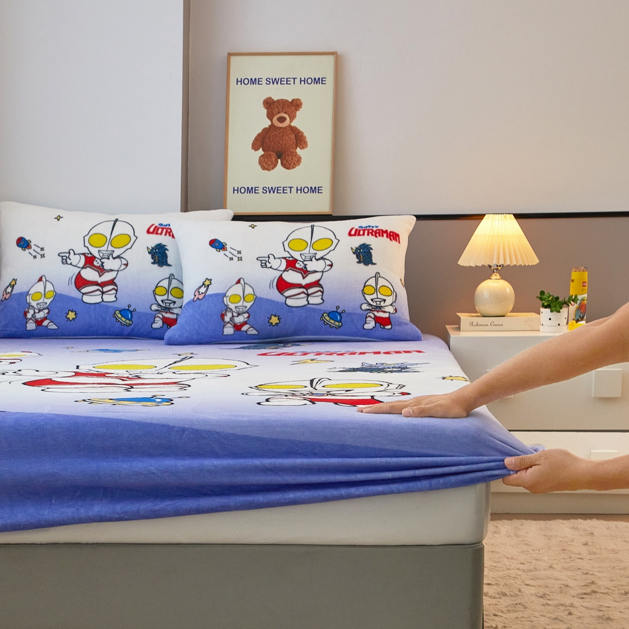 91家纺网 家纺一手货源 找家纺 （总）蘭菲家纺 2025新款牛奶绒奥特曼系列单品床笠