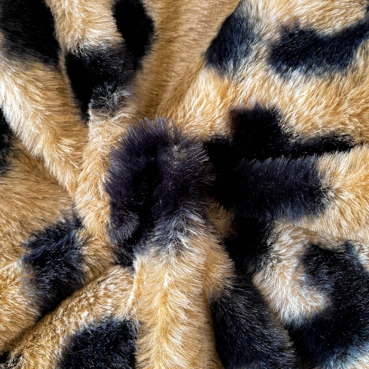 91家纺网 家纺一手货源 找家纺 （总）富米莱（原臻工厂） 2025新款美拉德高克重兔毛大花边床盖床裙四件套-花边系列