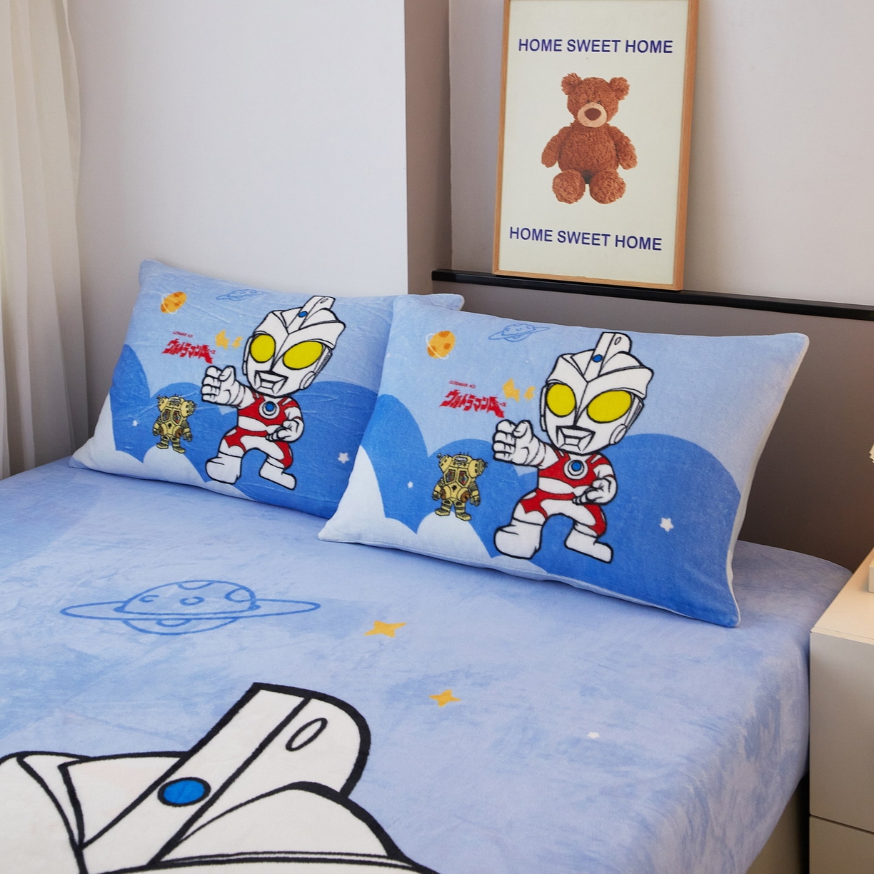 91家纺网 家纺一手货源 找家纺 蘭菲家纺 2025新款牛奶绒奥特曼系列单品床笠 出击