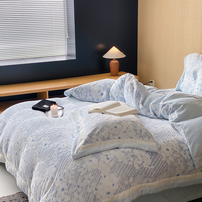 91家纺网 家纺一手货源 找家纺 馨蕊家居 2025新款秋冬轻奢煦暖绒系列-绒芸柔 绒芸柔-北卡蓝