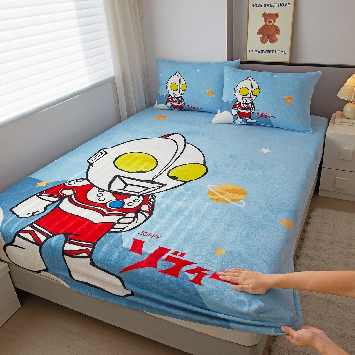 91家纺网 家纺一手货源 找家纺 蘭菲家纺 2025新款牛奶绒奥特曼系列单品床笠 发呆