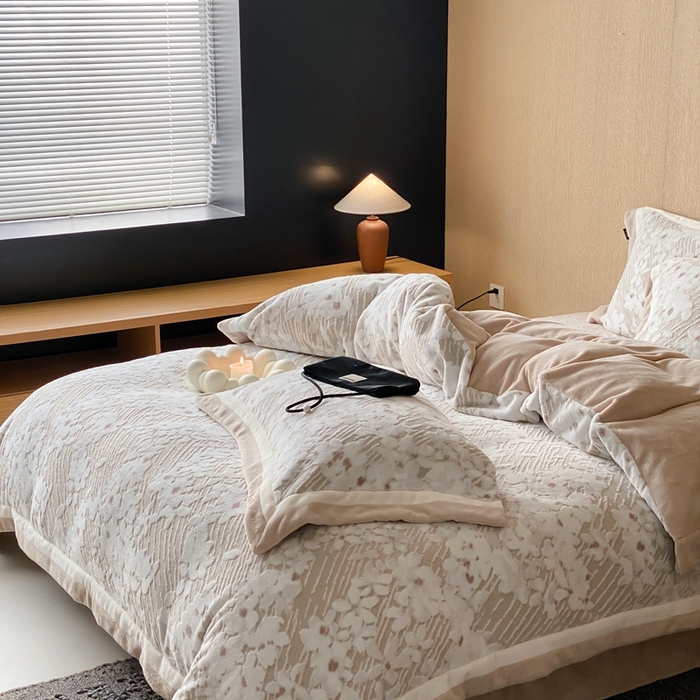 91家纺网 家纺一手货源 找家纺 馨蕊家居 2025新款秋冬轻奢煦暖绒系列-绒芸柔 绒芸柔-高级灰