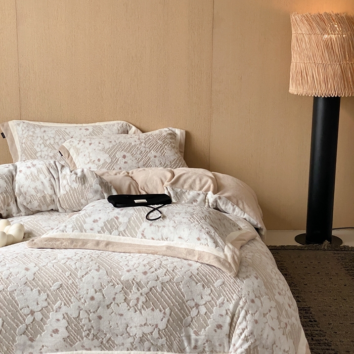 91家纺网 家纺一手货源 找家纺 馨蕊家居 2025新款秋冬轻奢煦暖绒系列-绒芸柔 绒芸柔-高级灰