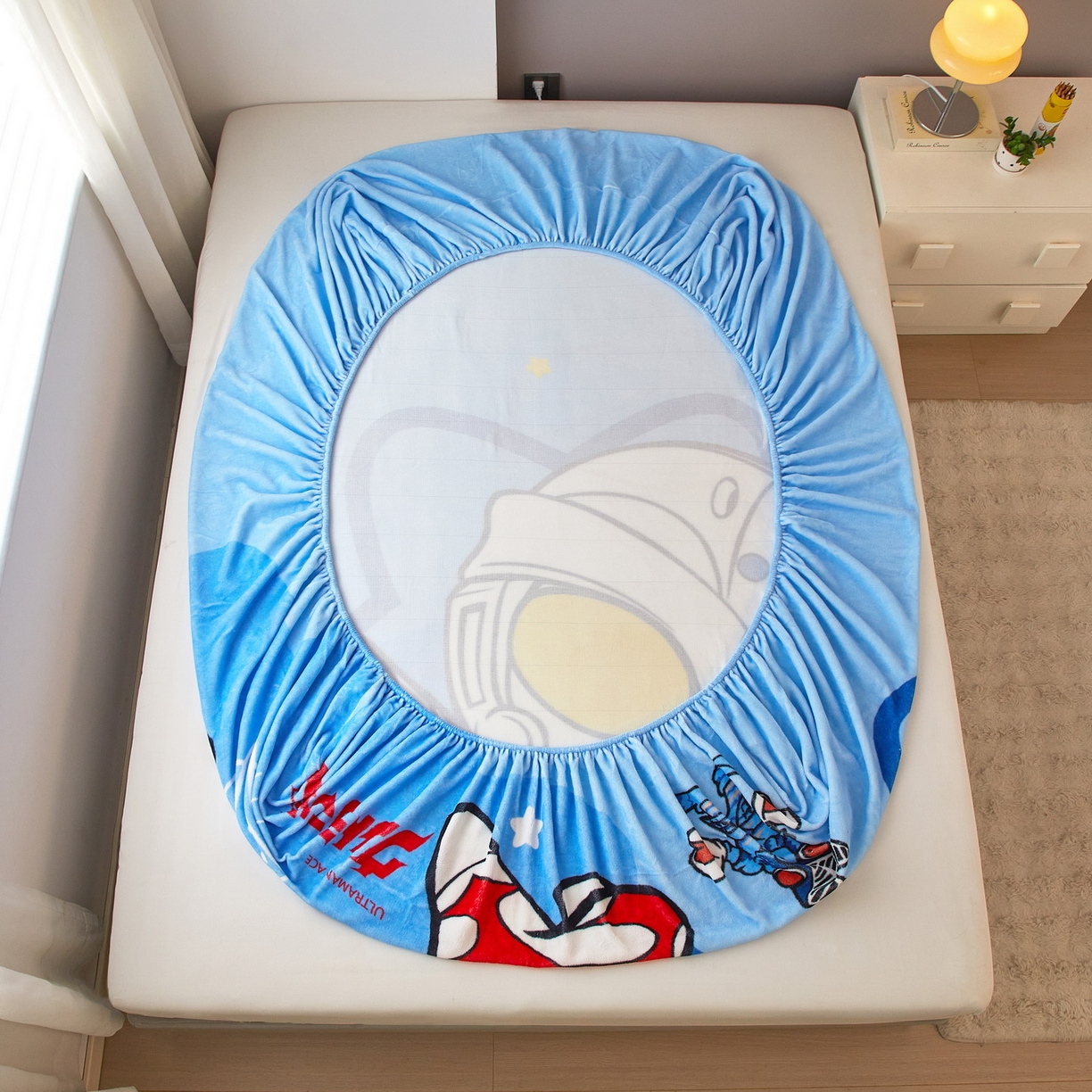 91家纺网 家纺一手货源 找家纺 蘭菲家纺 2025新款牛奶绒奥特曼系列单品床笠 飞天