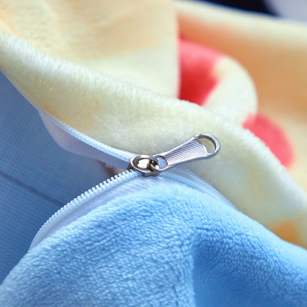 91家纺网 家纺一手货源 找家纺 蘭菲家纺 2025新款牛奶绒奥特曼系列单品床笠 飞天