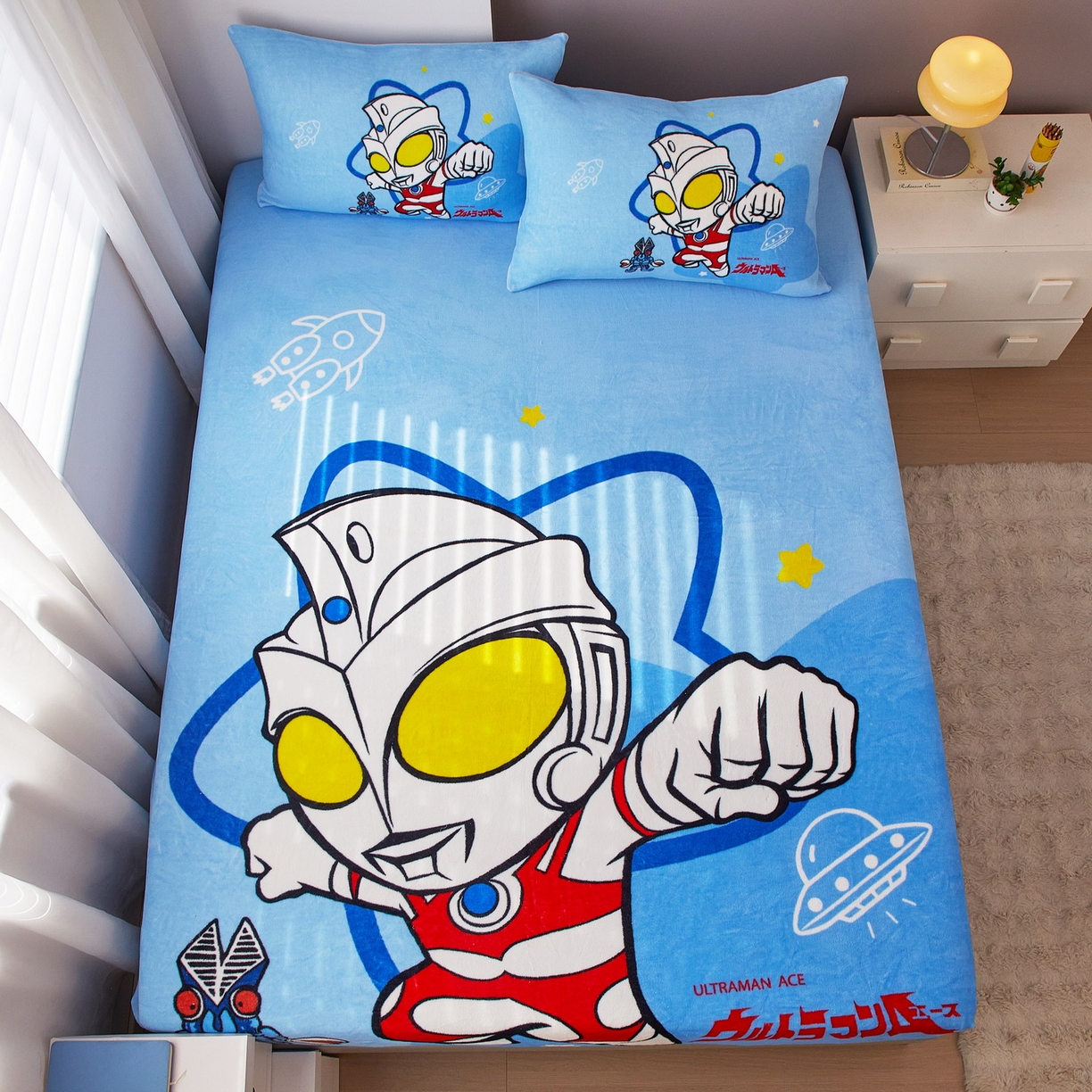 91家纺网 家纺一手货源 找家纺 蘭菲家纺 2025新款牛奶绒奥特曼系列单品床笠 飞天