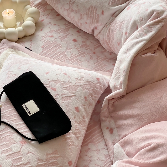 91家纺网 家纺一手货源 找家纺 馨蕊家居 2025新款秋冬轻奢煦暖绒系列-绒芸柔 绒芸柔-蔷薇粉