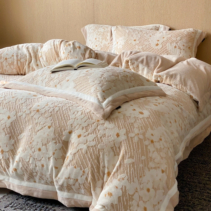 91家纺网 家纺一手货源 找家纺 馨蕊家居 2025新款秋冬轻奢煦暖绒系列-绒芸柔 绒芸柔-香槟