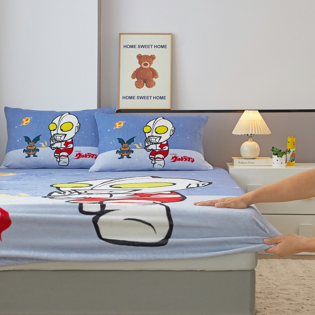 91家纺网 家纺一手货源 找家纺 蘭菲家纺 2025新款牛奶绒奥特曼系列单品床笠 荣耀