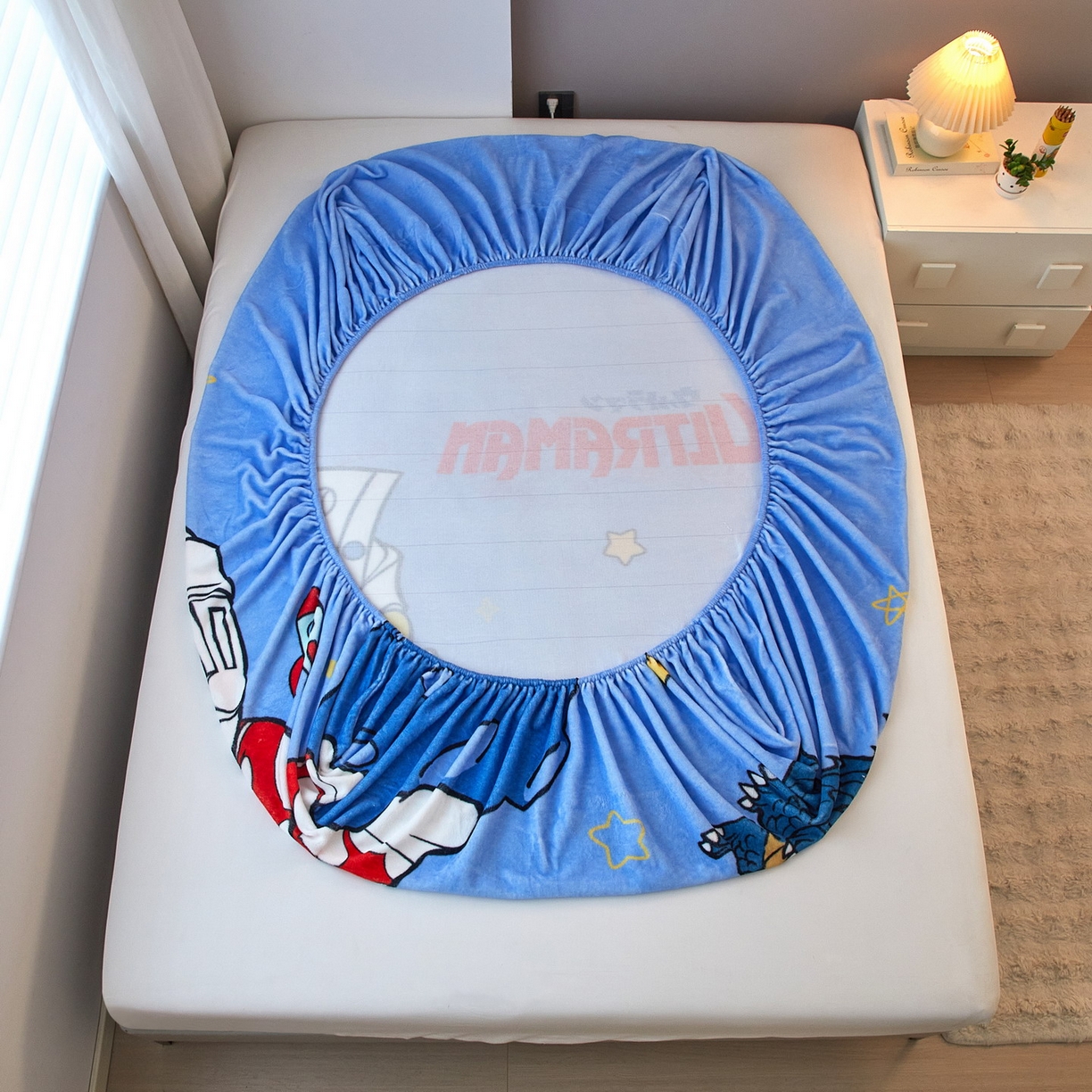 91家纺网 家纺一手货源 找家纺 蘭菲家纺 2025新款牛奶绒奥特曼系列单品床笠 闪电