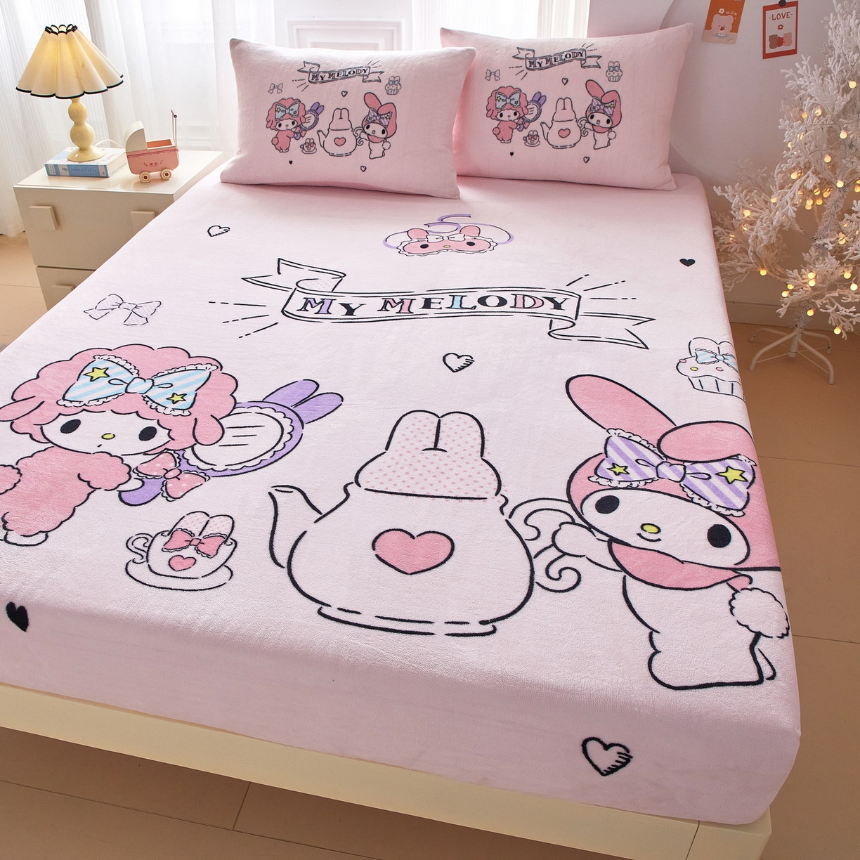 91家纺网 家纺一手货源 找家纺 （总）蘭菲家纺 2025新款三丽欧牛奶绒套件系列单品床笠