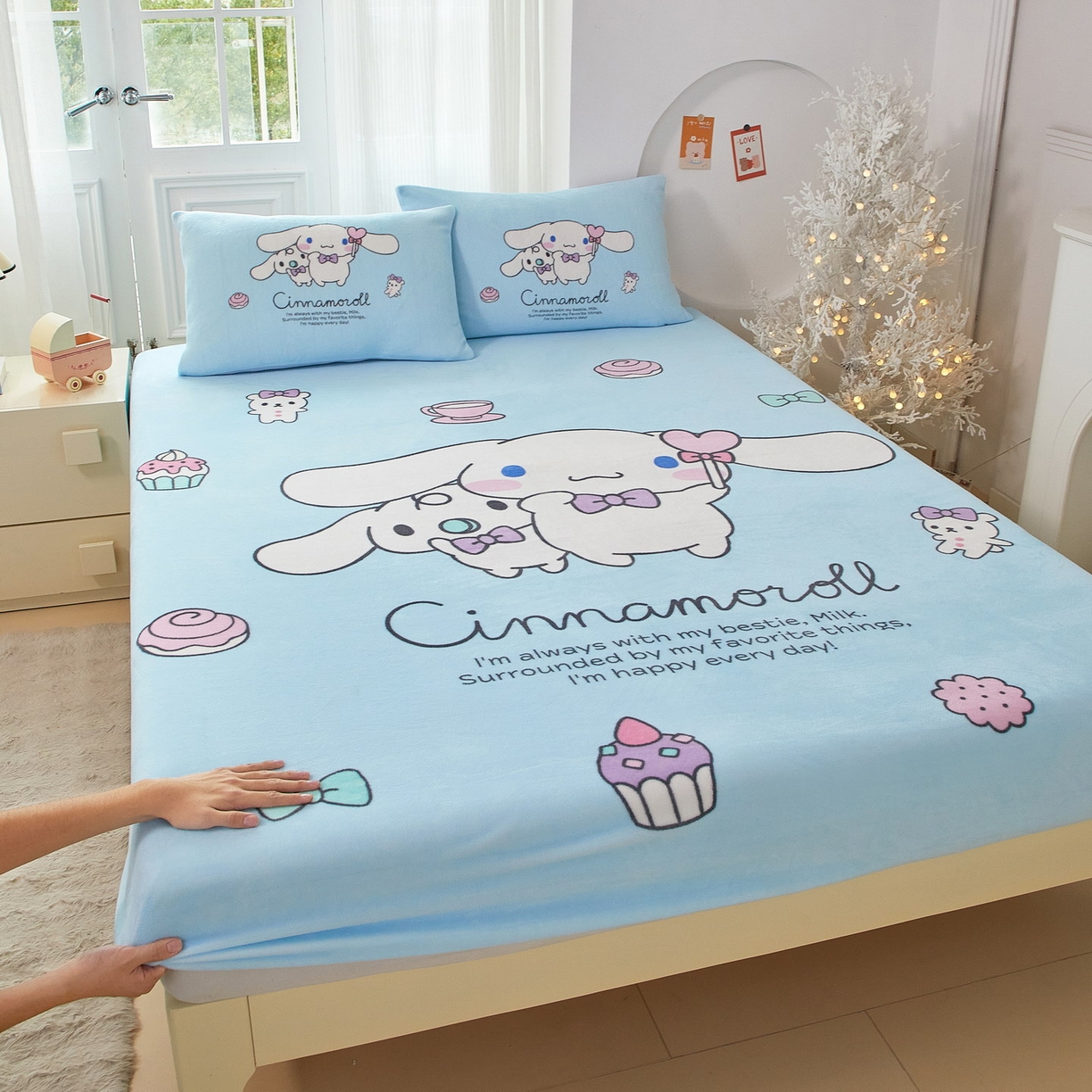 91家纺网 家纺一手货源 找家纺 蘭菲家纺 2025新款三丽欧牛奶绒套件系列单品床笠 逛街狗