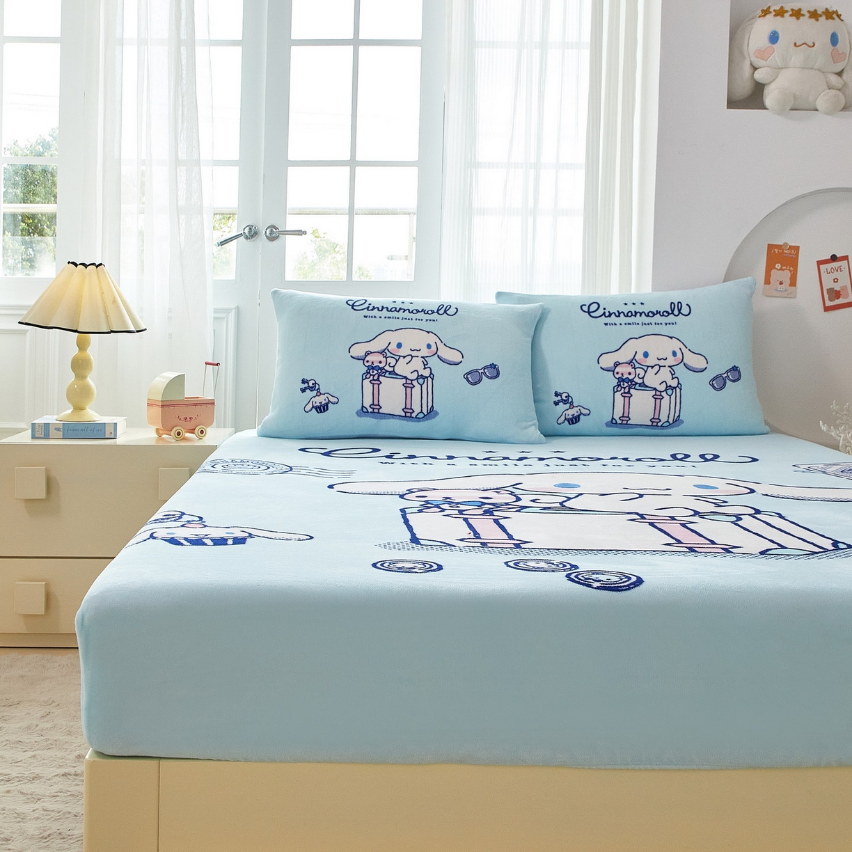 91家纺网 家纺一手货源 找家纺 蘭菲家纺 2025新款三丽欧牛奶绒套件系列单品床笠 精致狗狗