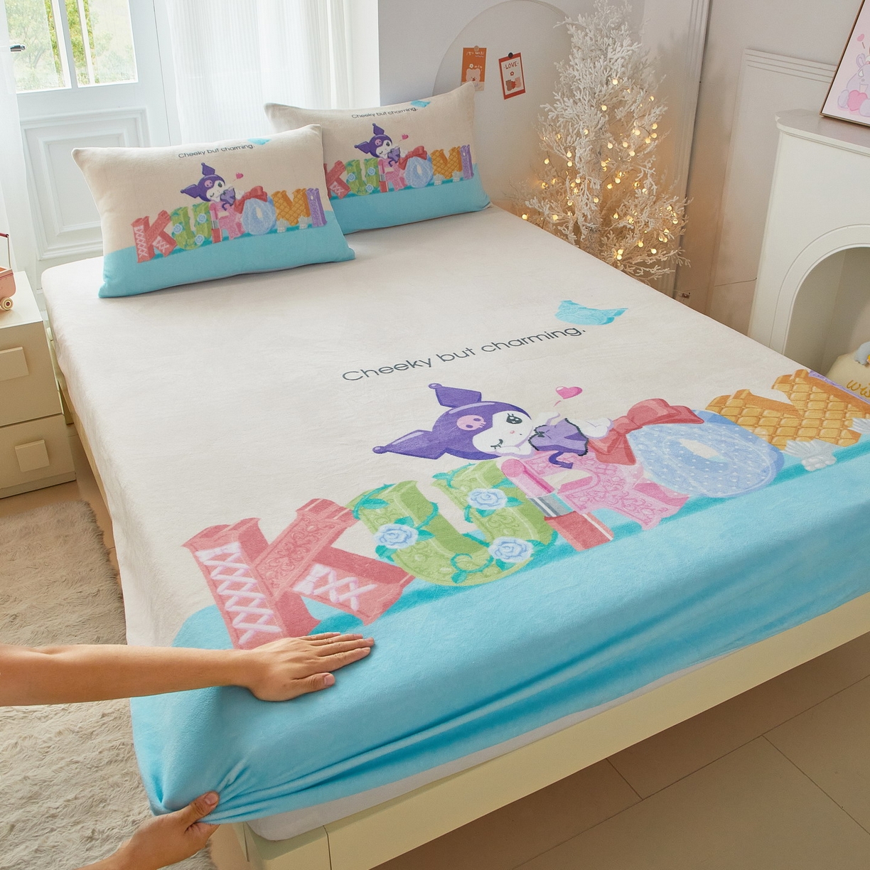 91家纺网 家纺一手货源 找家纺 蘭菲家纺 2025新款三丽欧牛奶绒套件系列单品床笠 快乐小库