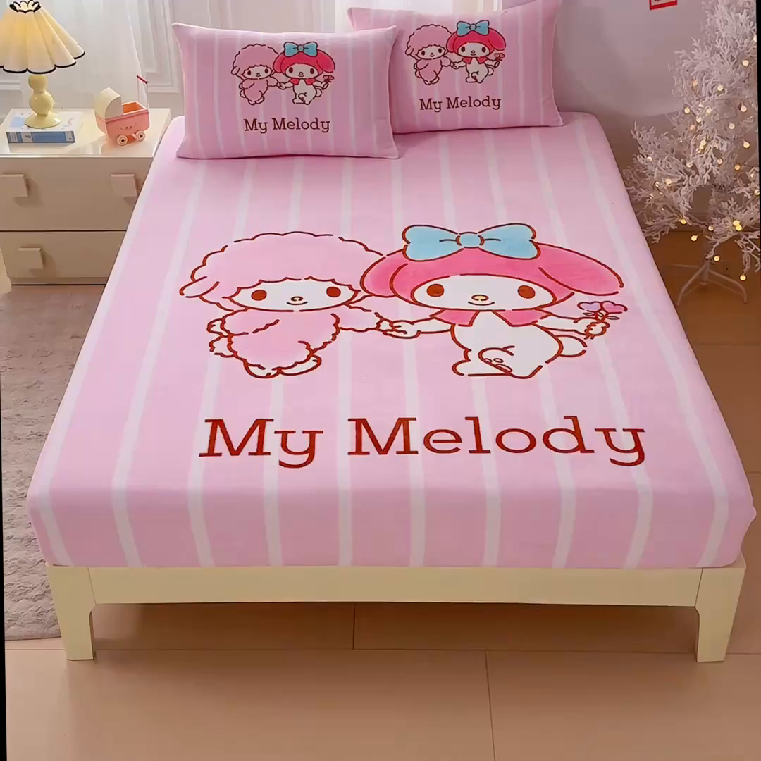 91家纺网 家纺一手货源 找家纺 蘭菲家纺 2025新款三丽欧牛奶绒套件系列单品床笠 美乐必爱