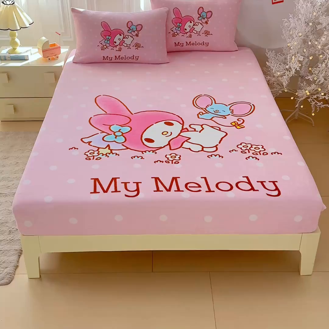 91家纺网 家纺一手货源 找家纺 蘭菲家纺 2025新款三丽欧牛奶绒套件系列单品床笠 轻松美乐蒂