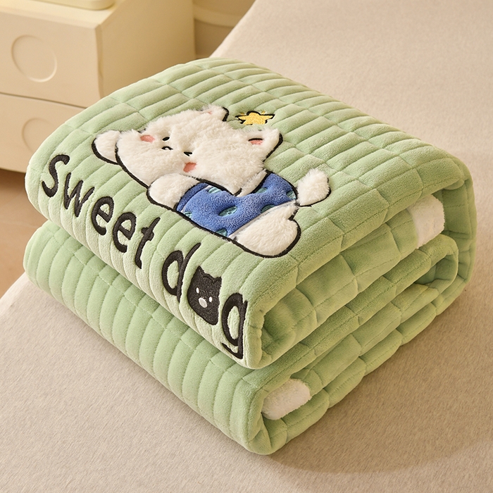 91家纺网 家纺一手货源 找家纺 悠米悠家 2025新款牛奶绒夹棉加厚床褥-小狗 小熊系列 小狗-绿色