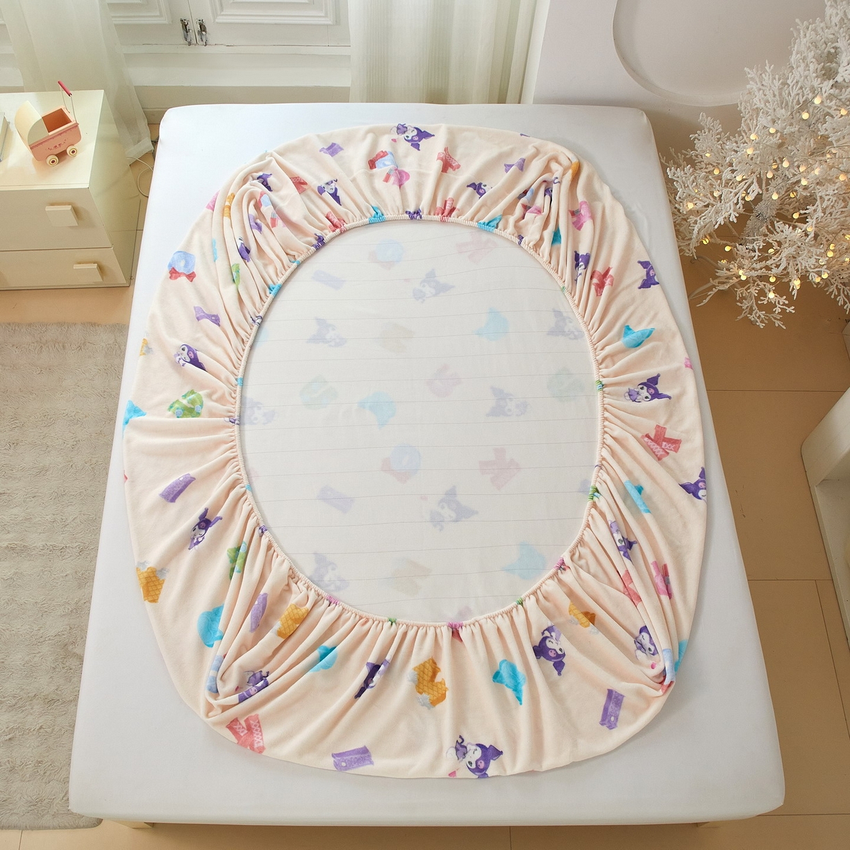 91家纺网 家纺一手货源 找家纺 蘭菲家纺 2025新款三丽欧牛奶绒套件系列单品床笠 小库儿