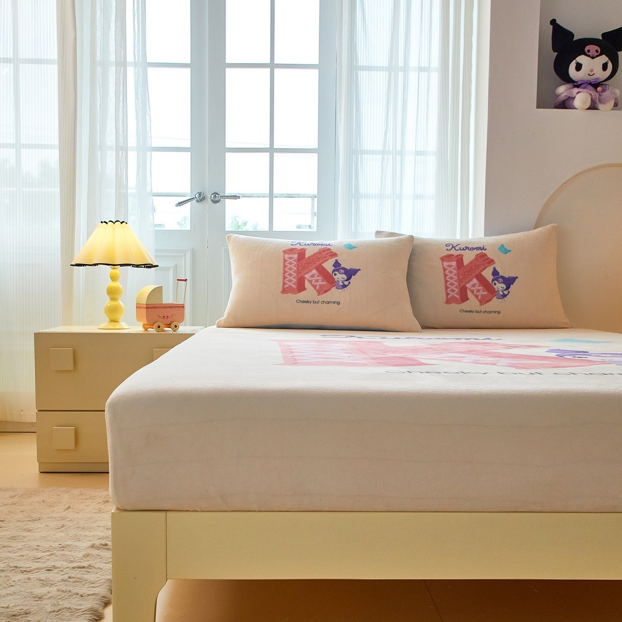 91家纺网 家纺一手货源 找家纺 蘭菲家纺 2025新款三丽欧牛奶绒套件系列单品床笠 小库故事