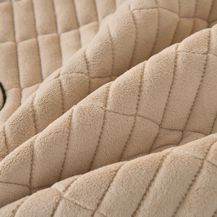 91家纺网 家纺一手货源 找家纺 悠米悠家 2025新款牛奶绒夹棉加厚床褥-小狗 小熊系列 小狗-卡其色