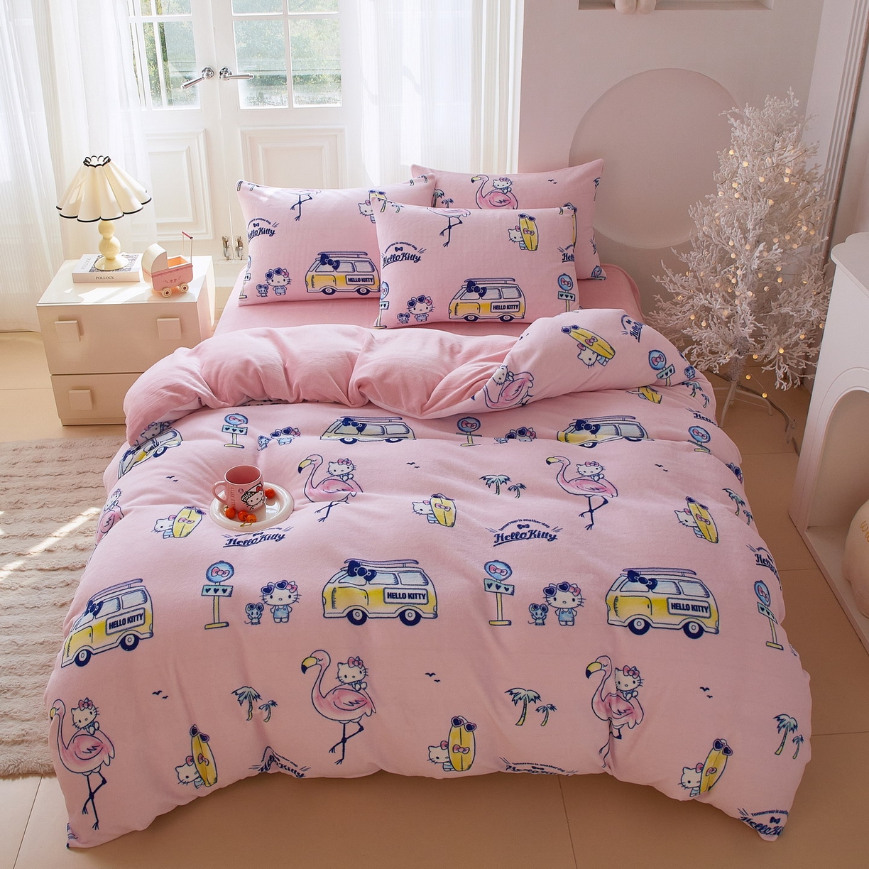 91家纺网 家纺一手货源 找家纺 （总）蘭菲家纺 2025新款三丽欧牛奶绒套件系列四件套