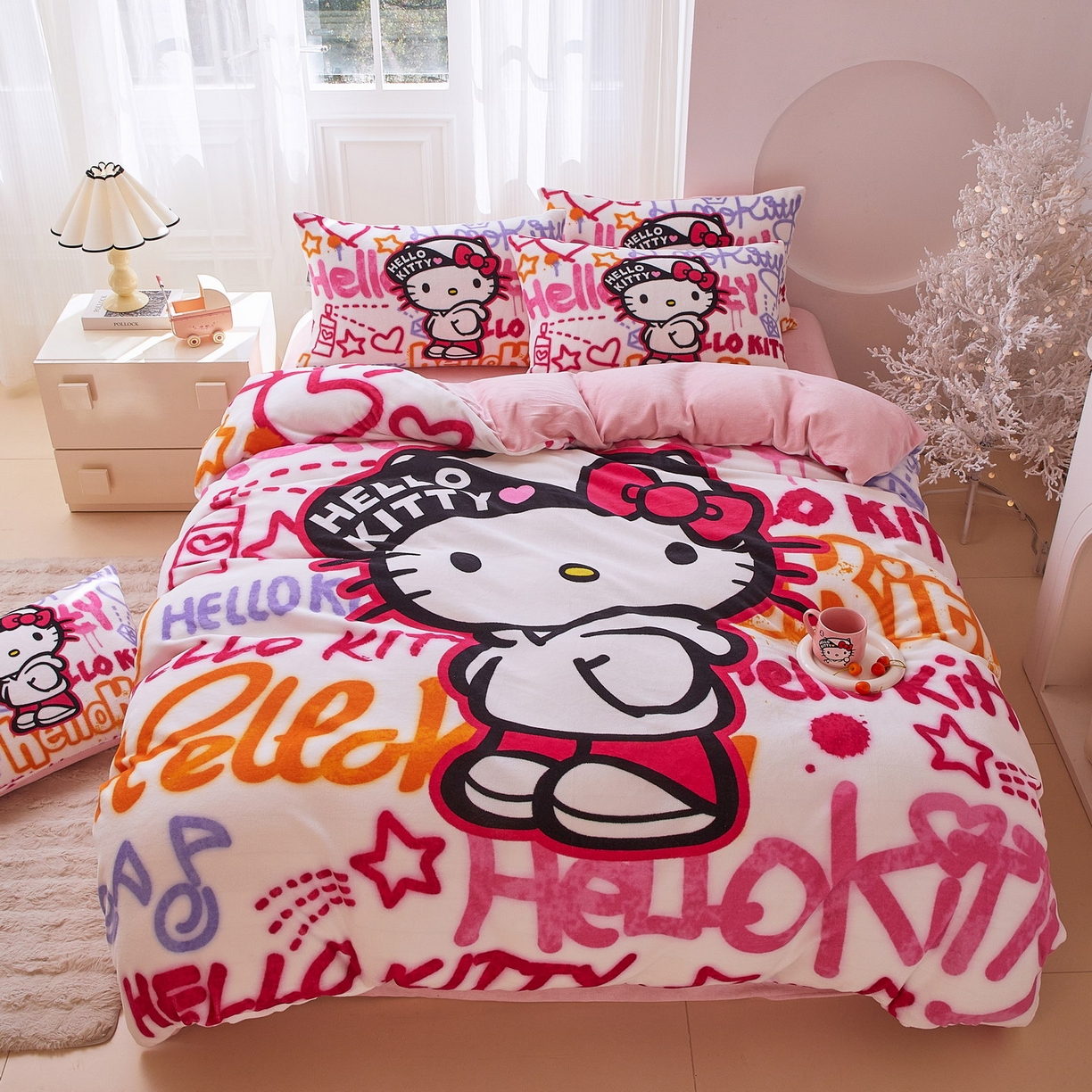 91家纺网 家纺一手货源 找家纺 （总）蘭菲家纺 2025新款三丽欧牛奶绒套件系列四件套