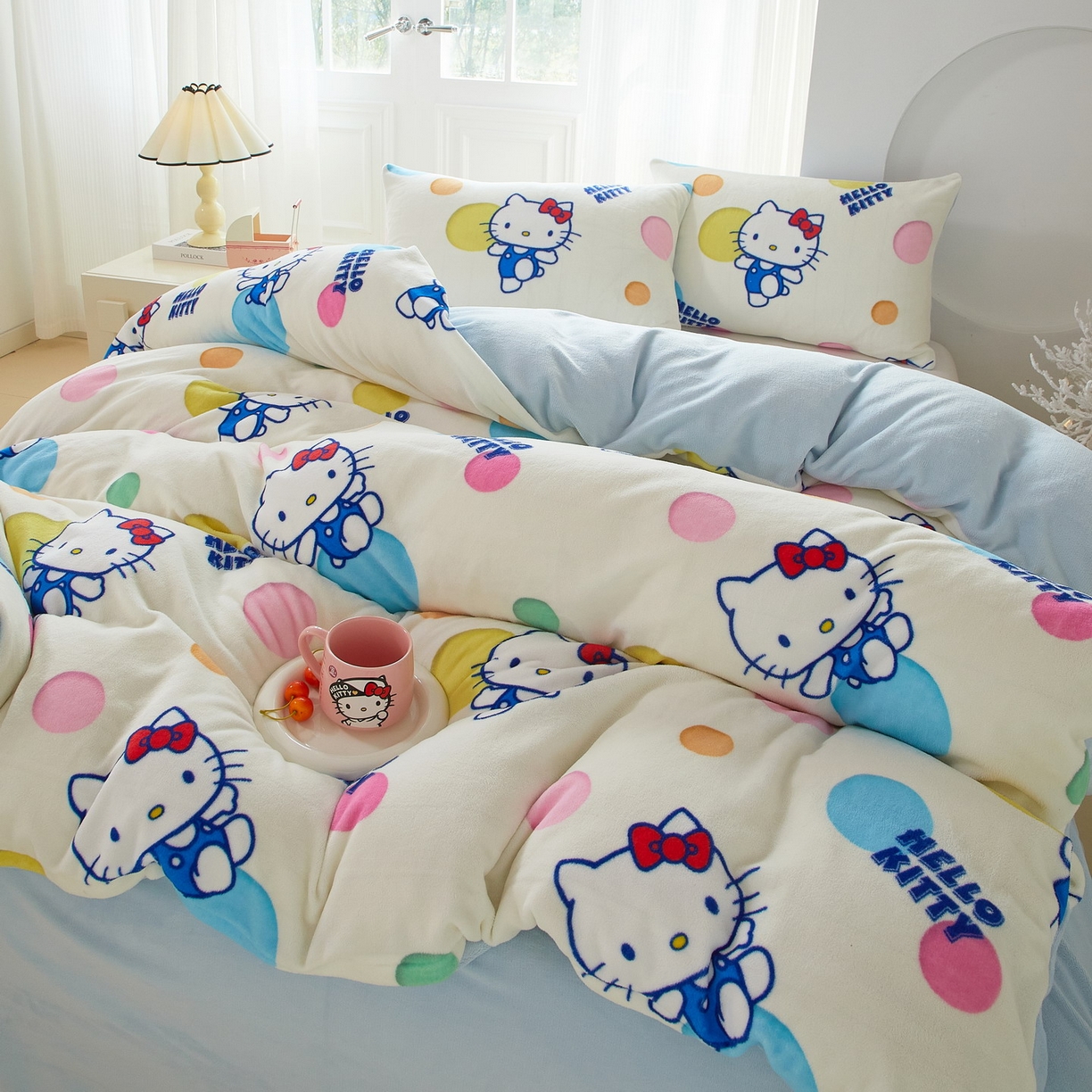 91家纺网 家纺一手货源 找家纺 蘭菲家纺 2025新款三丽欧牛奶绒套件系列四件套 波点KT