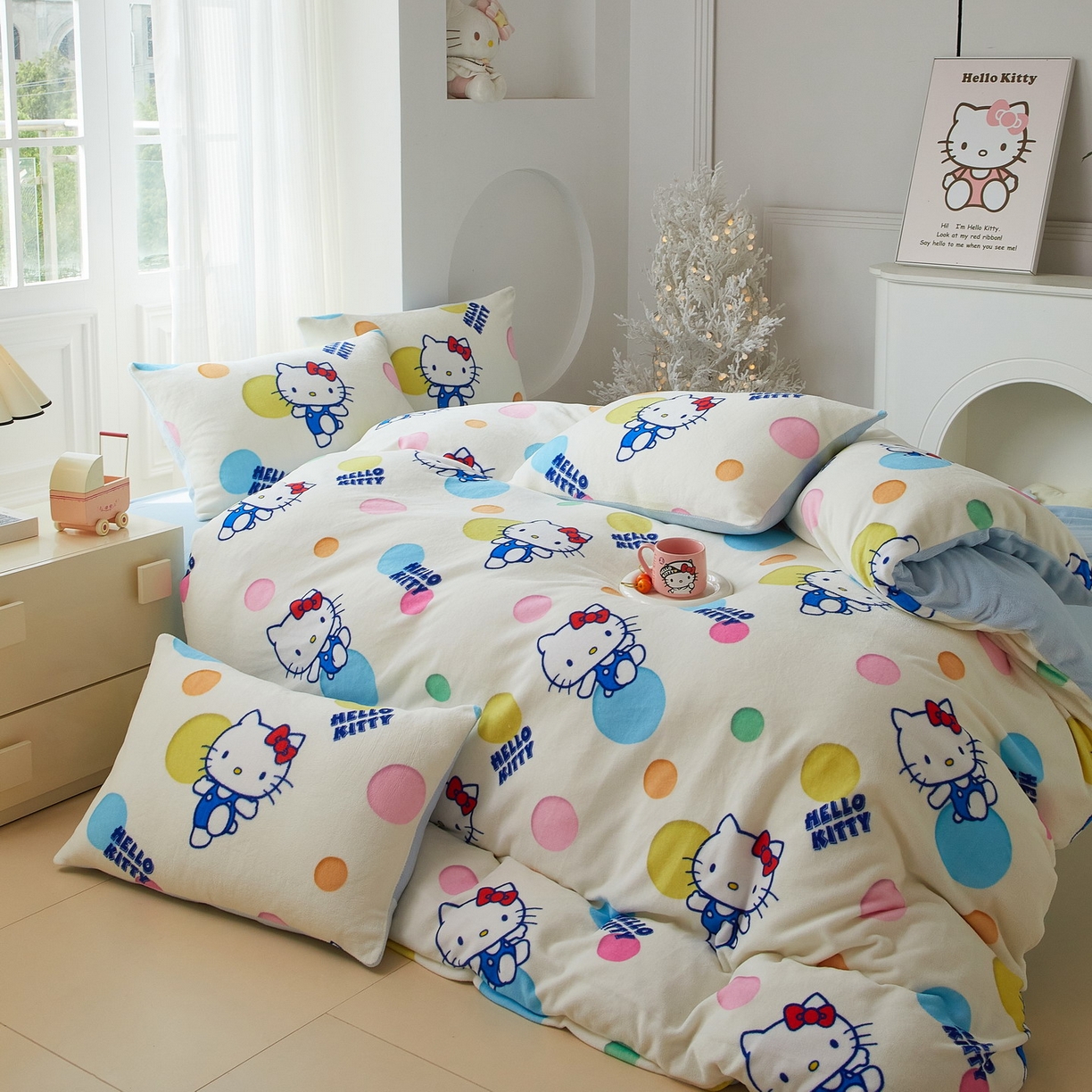 91家纺网 家纺一手货源 找家纺 蘭菲家纺 2025新款三丽欧牛奶绒套件系列四件套 波点KT