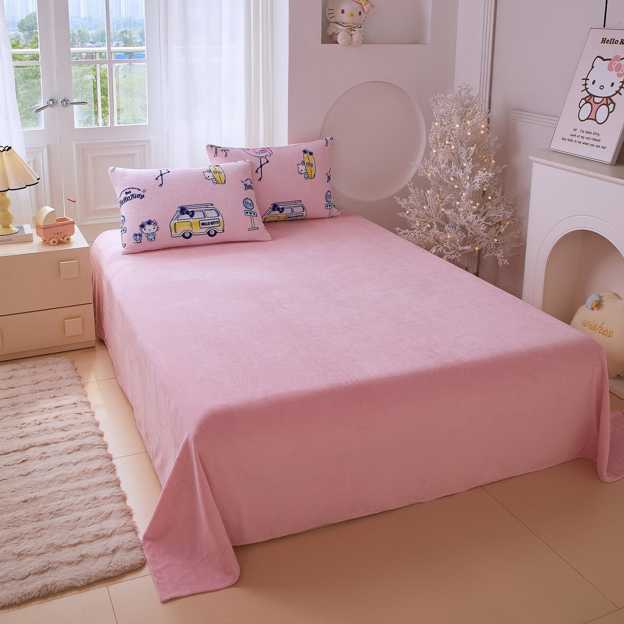 91家纺网 家纺一手货源 找家纺 蘭菲家纺 2025新款三丽欧牛奶绒套件系列四件套 快乐休假