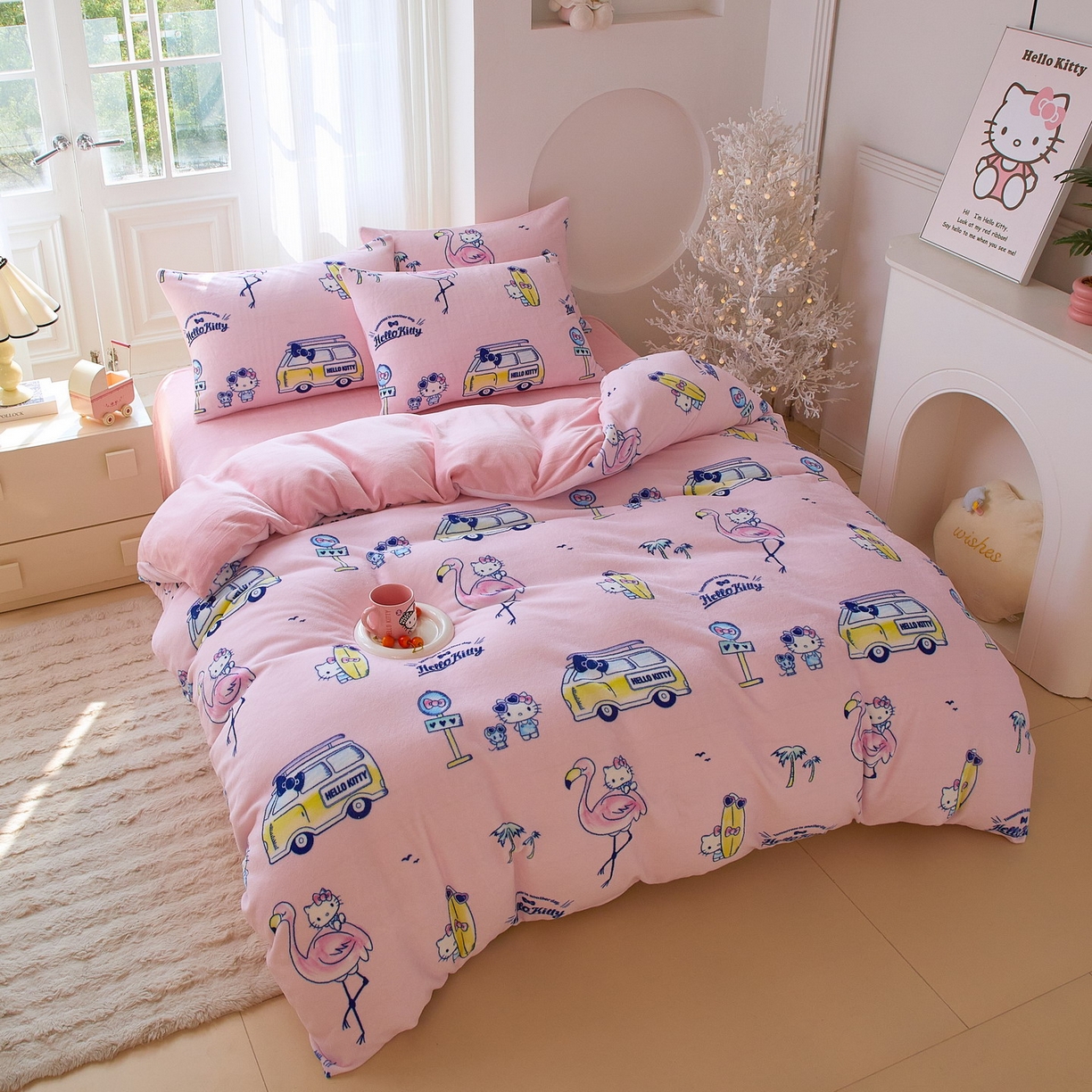 91家纺网 家纺一手货源 找家纺 蘭菲家纺 2025新款三丽欧牛奶绒套件系列四件套 快乐休假