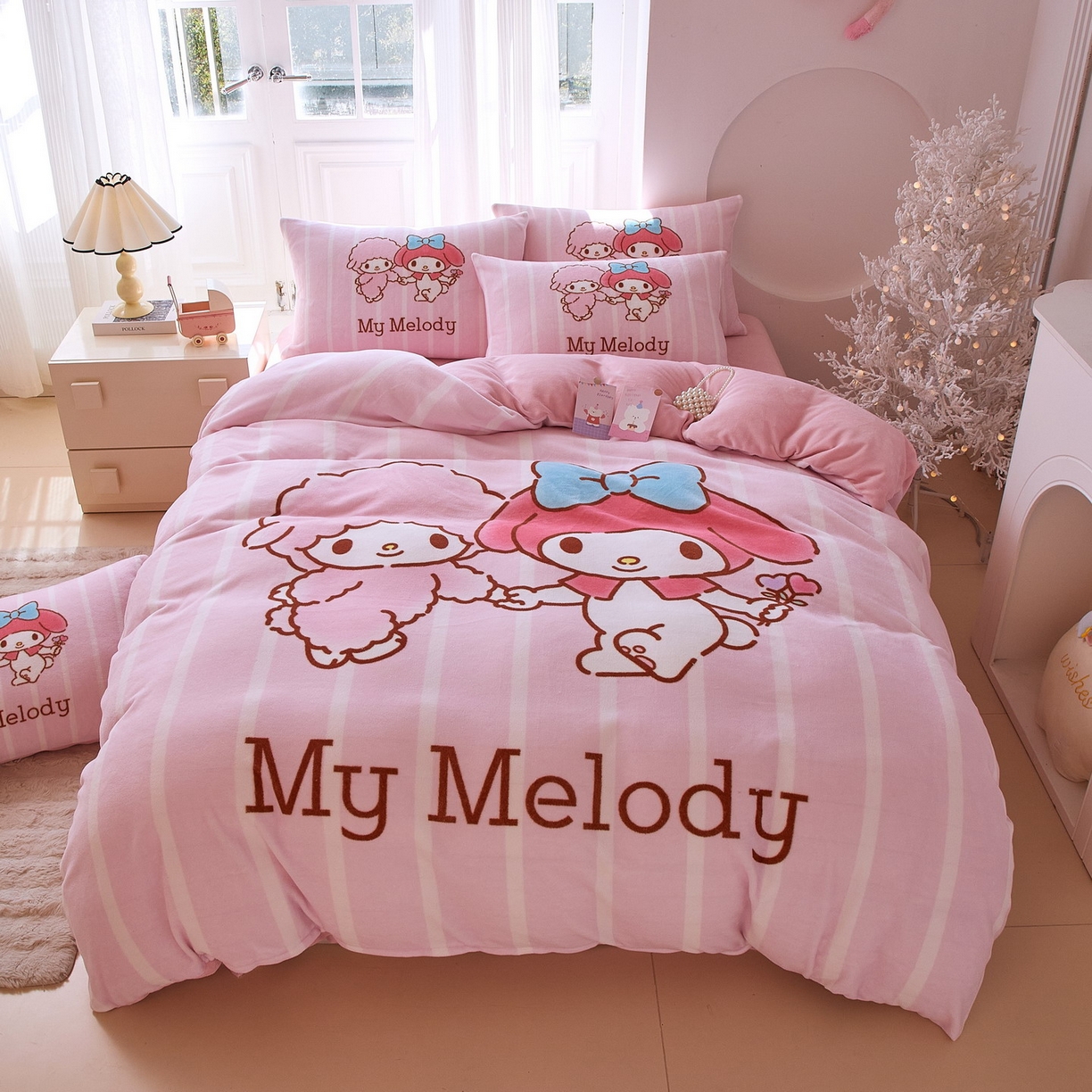 91家纺网 家纺一手货源 找家纺 蘭菲家纺 2025新款三丽欧牛奶绒套件系列四件套 美乐比爱