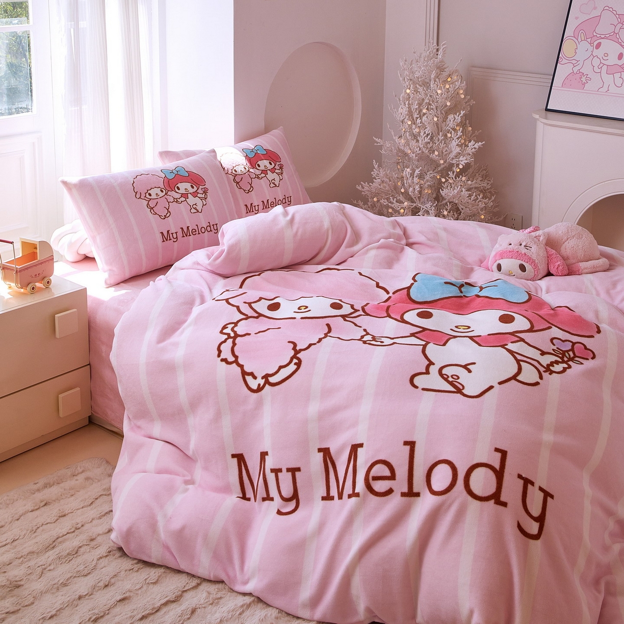 91家纺网 家纺一手货源 找家纺 蘭菲家纺 2025新款三丽欧牛奶绒套件系列四件套 美乐比爱