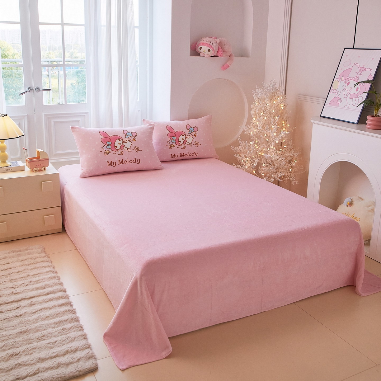 91家纺网 家纺一手货源 找家纺 蘭菲家纺 2025新款三丽欧牛奶绒套件系列四件套 轻松美乐蒂