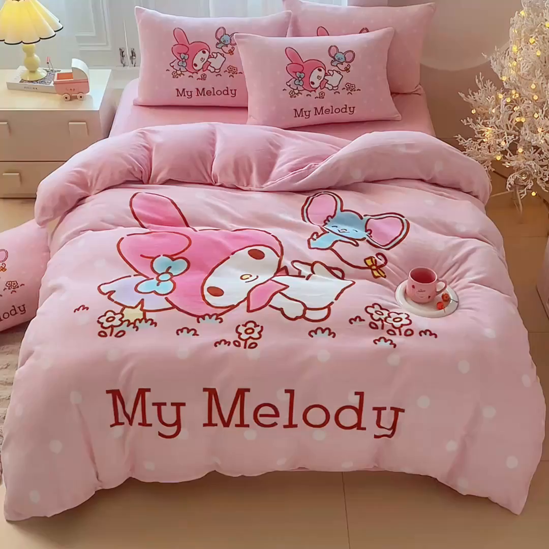 91家纺网 家纺一手货源 找家纺 蘭菲家纺 2025新款三丽欧牛奶绒套件系列四件套 轻松美乐蒂