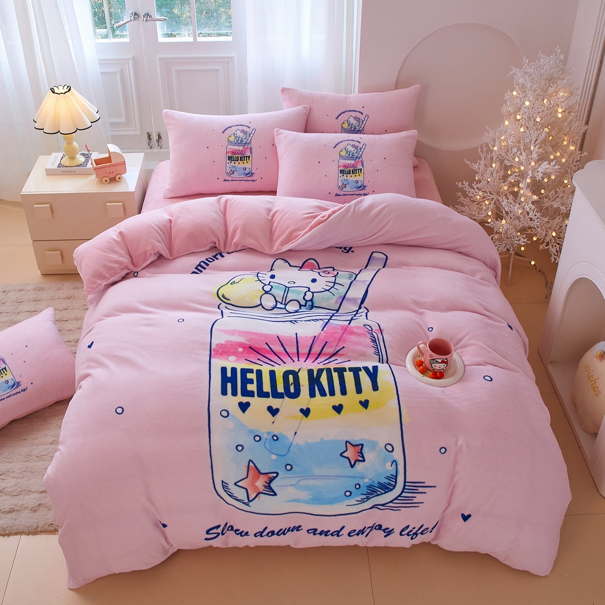 蘭菲家纺 2025新款三丽欧牛奶绒套件系列四件套 续大杯奶茶