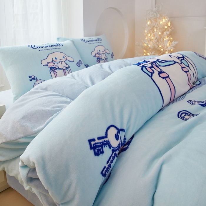 91家纺网 家纺一手货源 找家纺 蘭菲家纺 2025新款三丽欧牛奶绒套件系列四件套 精致狗狗