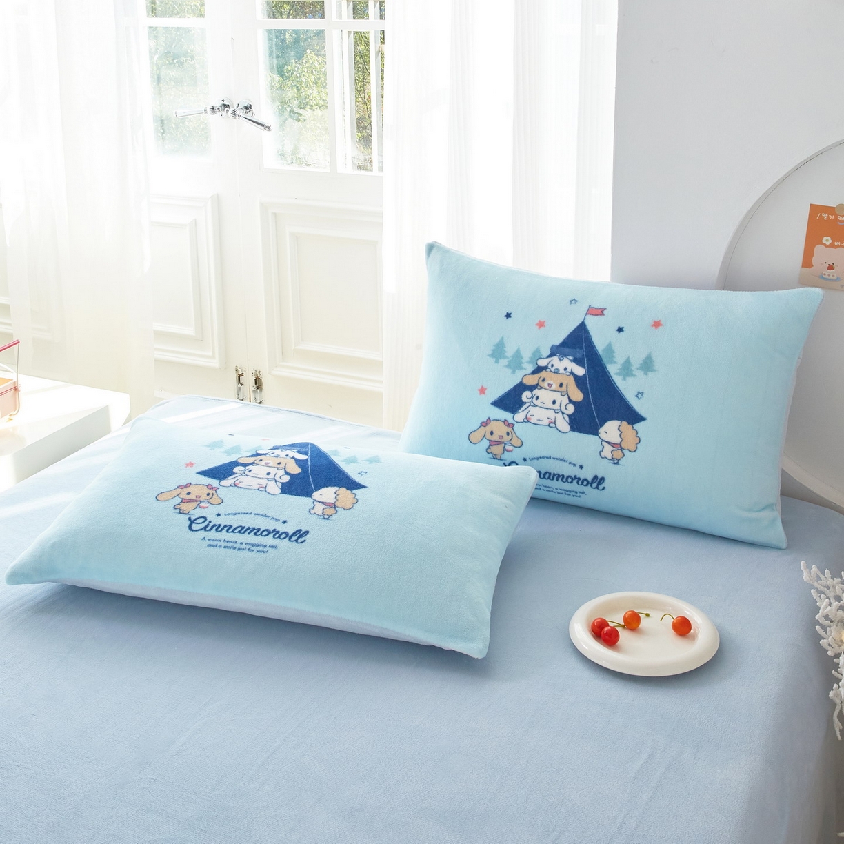 91家纺网 家纺一手货源 找家纺 蘭菲家纺 2025新款三丽欧牛奶绒套件系列四件套 露营快乐