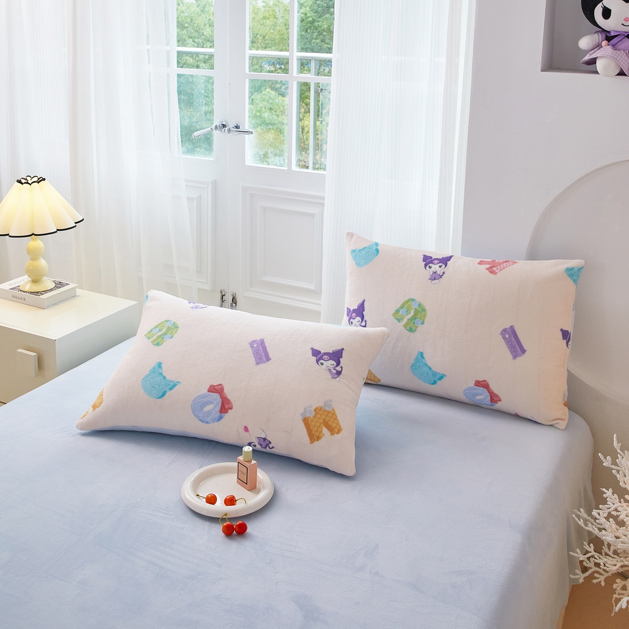 91家纺网 家纺一手货源 找家纺 蘭菲家纺 2025新款三丽欧牛奶绒套件系列四件套 小库儿