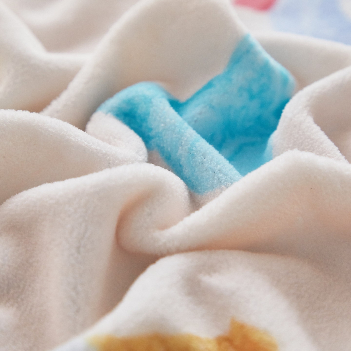 91家纺网 家纺一手货源 找家纺 蘭菲家纺 2025新款三丽欧牛奶绒套件系列四件套 小库儿