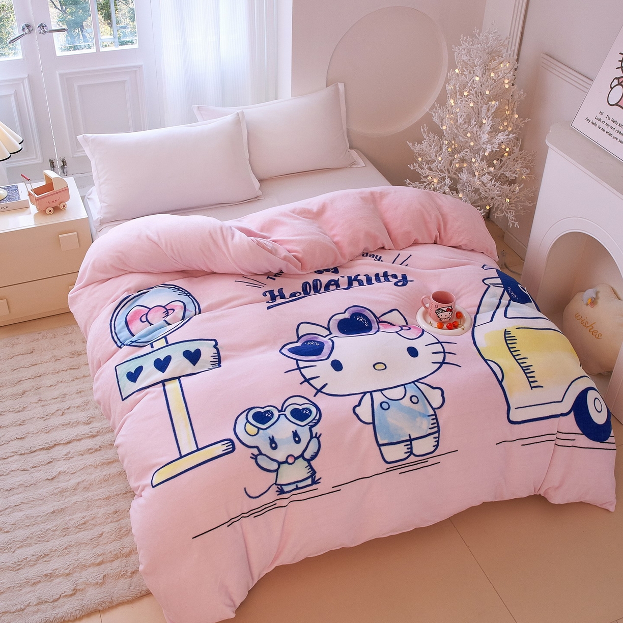 91家纺网 家纺一手货源 找家纺 蘭菲家纺 2025新款三丽欧牛奶绒套件系列单品被套 车站kT