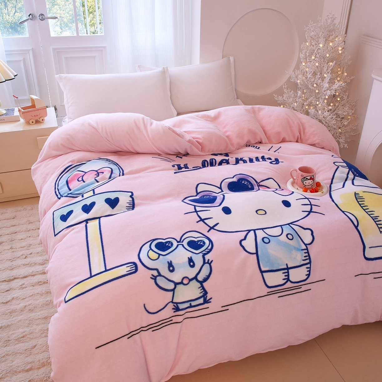 91家纺网 家纺一手货源 找家纺 蘭菲家纺 2025新款三丽欧牛奶绒套件系列单品被套 车站kT