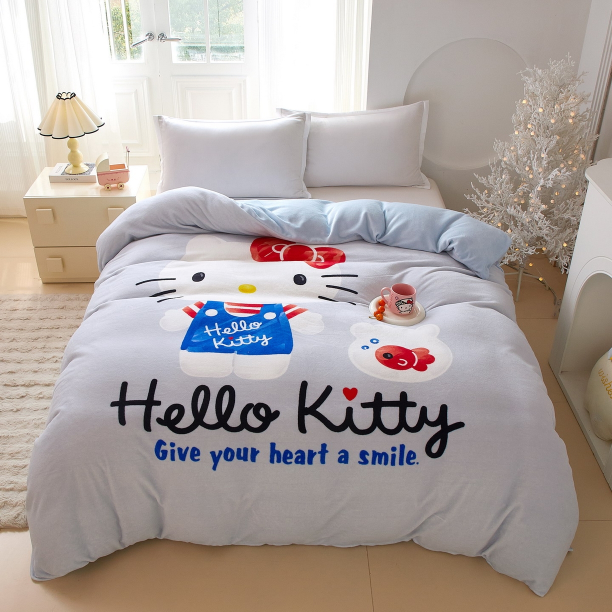 91家纺网 家纺一手货源 找家纺 蘭菲家纺 2025新款三丽欧牛奶绒套件系列单品被套 可爱KT