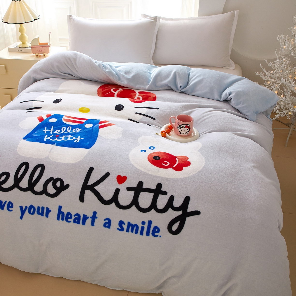 91家纺网 家纺一手货源 找家纺 蘭菲家纺 2025新款三丽欧牛奶绒套件系列单品被套 可爱KT