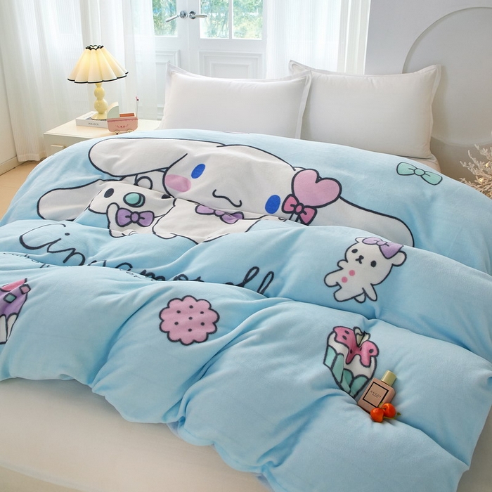 91家纺网 家纺一手货源 找家纺 蘭菲家纺 2025新款三丽欧牛奶绒套件系列单品被套 逛街狗