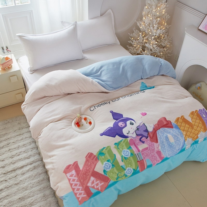 91家纺网 家纺一手货源 找家纺 蘭菲家纺 2025新款三丽欧牛奶绒套件系列单品被套 快乐小库