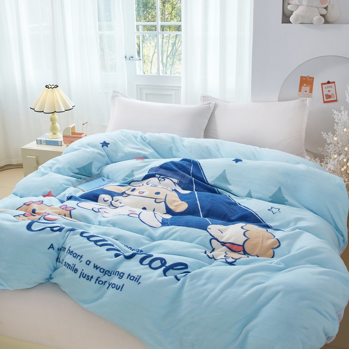 91家纺网 家纺一手货源 找家纺 蘭菲家纺 2025新款三丽欧牛奶绒套件系列单品被套 露营快乐