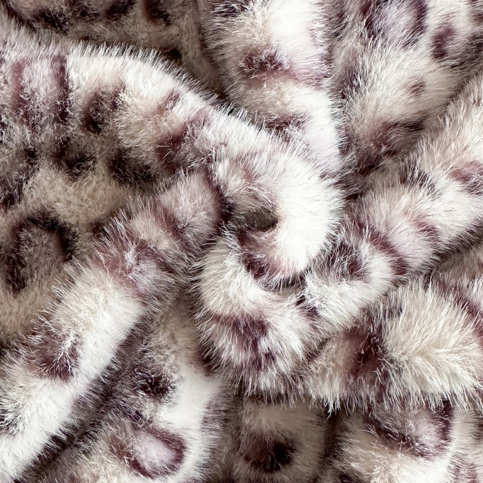 91家纺网 家纺一手货源 找家纺 大米家居 2025新款十斤重高低毛豹纹韩版蕾丝仿水貂绒四件套-豹纹系列 豹纹-炫紫